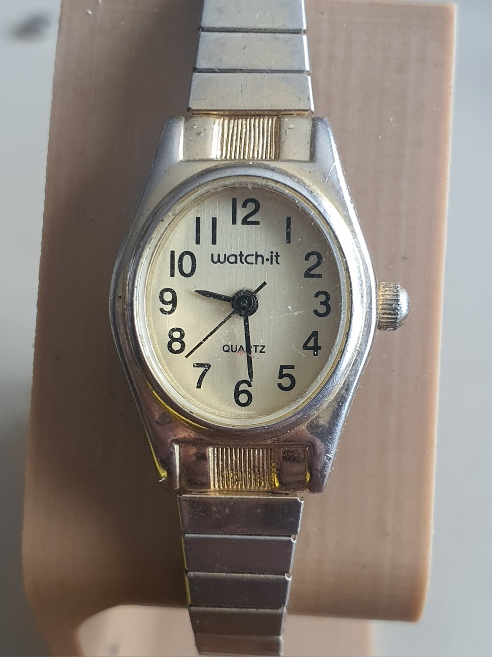 🦋10/$20🦋 Watch-it Silver/Goldtone Stainless Steel Women's Watch